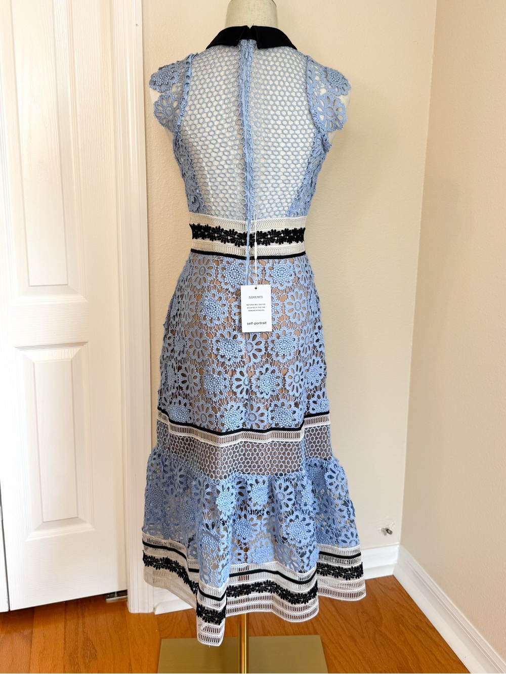 Self-Portrait Blue Floral Lace Midi Dress US 2 NWT - Picture 12 of 13